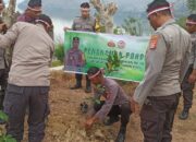 Polsek Asakota Polres Bima Kota Laksanakan Penanaman Pohon dalam Rangka Memperingati HUT Bhayangkara Ke-78 Tahun 2024