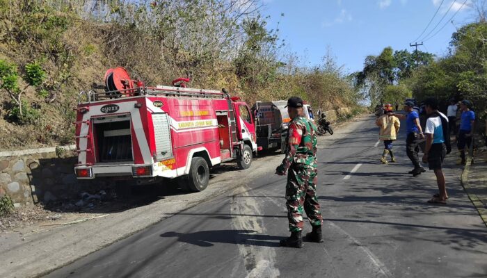 Sigap! Warga dan Aparat Padamkan Kebakaran di Tanjakan Grepek