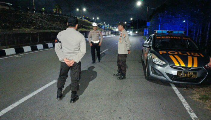 Patroli Blue Light Polsek Kediri: Langkah Preventif Menjaga Keamanan di Lombok Barat