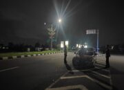 Jaga Keamanan Masyarakat, Polsek Kediri Patroli Gabungan di Bypass BIL dan Jalan Perbatasan