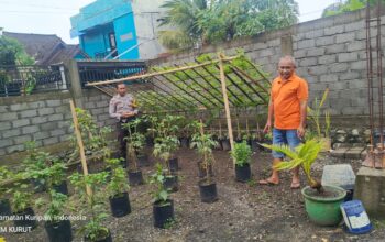 Dukung Program Pemerintah, Polsek Kuripan Edukasi Warga Berkebun