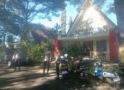 Polres Loteng Siagakan Personel di Sejumlah Gereja Saat Perayaan Kenaikan Yesus Kristus.