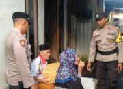 Hari Bhayangkara ke-79, Polsek Kediri Bantu Warga Lansia di Kediri Selatan