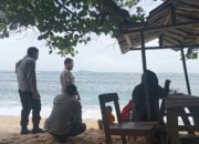 Anggota Piket Polsek Taliwang Laksanakan Patroli Wisata di Pantai Kertasari, Wujudkan Kamtibmas yang Kondusif