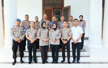 Dalam Rangka HUT Bhayangkara ke-79, Tim Mabes Polri Lakukan Anjangsana ke Mantan Kapolri Jenderal (Purn) Drs. Badrodin Haiti