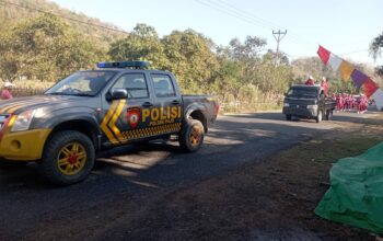 115 Regu Jejakkan Langkah Harmoni, Polsek Pajo Kawal Lomba Gerak Jalan Tepat Waktu HUT RI ke-80115 Regu Jejakkan Langkah Harmoni, Polsek Pajo Kawal Lomba Gerak Jalan Tepat Waktu HUT RI ke-80