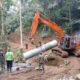 Sinergi TNI dan Warga, Plat Baja Kokohkan Jalan Desa