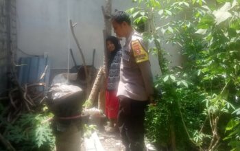 Kunjungan Humanis Bhabinkamtibmas, Ajak Warga Manfaatkan Lahan Pekarangan untuk Ketahanan Pangan