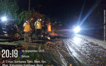 Ciptakan Keamanan dan Kelancaran Lalu Lintas, Anggota Polsek Rhee Siaga Malam Hari