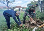 TNI dan Warga Dasan Geria Kompak Sambut TMMD