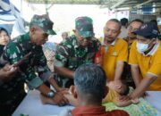 TNI dan Relawan Gelar Sunat Massal di Langko Sambut HUT TNI ke-80