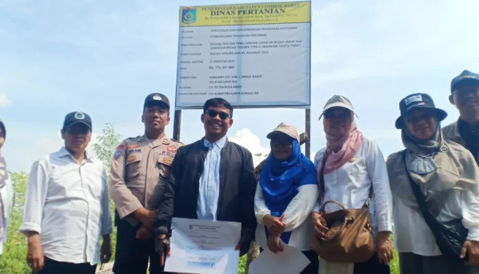 Bhabinkamtibmas dan Dinas Pertanian Bersinergi Bangun Irigasi untuk Petani