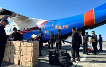 2,5 Ton Logistik dan RON Bantuan Mabes Polri untuk Aceh Tiba di Bandara SIM