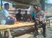 Laksanakan Jum’at Curhat, Kanit Binmas Polsek Wawo Ajak Warga Jaga Kamtibmas