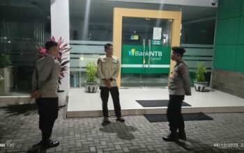 Polres Loteng Tingkatkan Patroli Obyek Vital Perbankan Cegah Kriminalitas Pada Malam Hari.