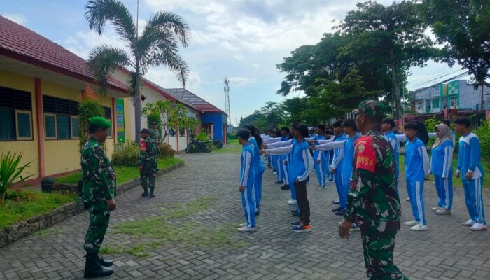 TNI Masuk Sekolah, Bangun Karakter Siswa SMKN 1 Gunungsari