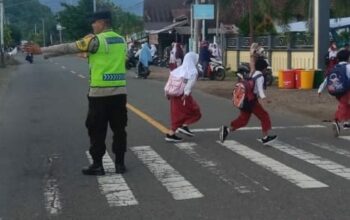HADIRKAN RASA NYAMAN BAGI PELAJAR DAN PENGGUNA JALAN, POLSEK JAJARAN RUUTIN LAKSANAKAN RAWAN PAGI