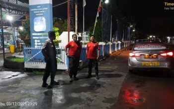 Jaga Keamanan Malam, Polsek Labuhan Badas Intensifkan Patroli Blue Light di Obyek Vital dan Pemukiman