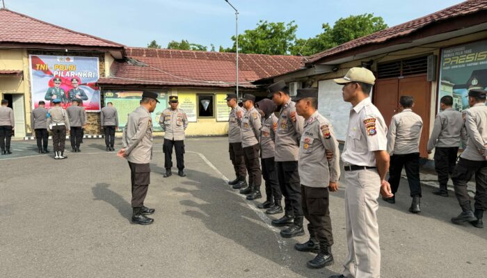 POLRES DOMPU GELAR SOSIALISASI LARANGAN GAYA HIDUP HEDON BAGI PNPP DAN KELUARGA