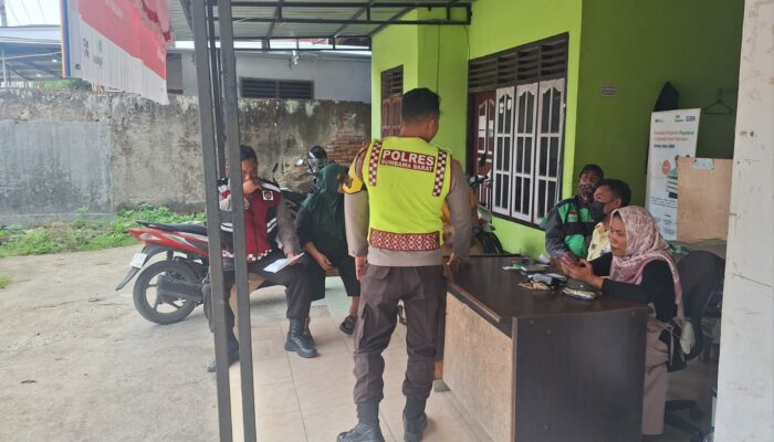 Patroli Dialogis Polsek Seteluk Ajak Warga Jaga Stabilitas dan Kekompakan di Wilayah