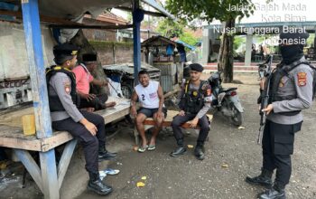 ‎Sat Samapta Polres Bima Kota Gelar Patroli Dialogis, Ajak Masyarakat Bersama Jaga Kamtibmas