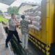 Polsek Gerung Kawal 7 Ton Jagung Petani ke BULOG NTB