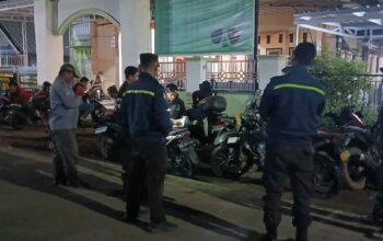 BHABINKAMTIBMAS DESA AIR SUNING DAMPINGI SOSIALISASI PENCEGAHAN RABIES, WARGA DIIMBAU WASPADA ANJING LIAR