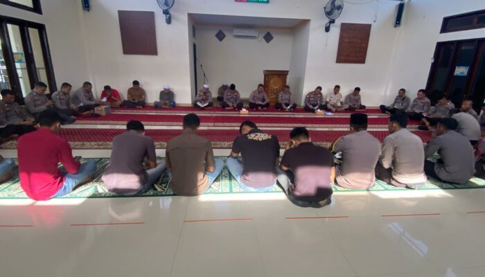 Polres Bima Kota Gelar Binrohtal Rutin untuk Tingkatkan Kebersamaan dan Profesionalisme