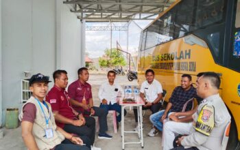 ‎ Jumat Curhat, Bhabinkamtibmas Jatiwangi Ajak Warga Jaga Kamtibmas di Wilayah Polsek Asakota