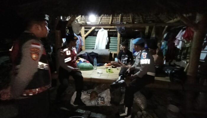 Polsek Sekotong Gencarkan Patroli Malam, Warga Diminta Waspada 3C