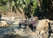 Tim SAR Resimen II Pas Pelopor Normalisasi Sungai dan Dukung Pembangunan Huntara di Agam