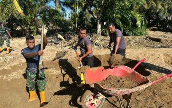 Pulihkan Kehidupan Pascabanjir, Brimob Batalyon C Bersinergi Bangun Air Bersih dan Fasilitas Warga di Batang Toru