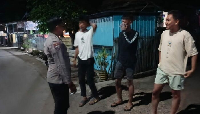 Polsek Brang Rea Gelar Patroli di Desa Beru, Perkuat Harkamtibmas