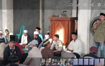 Bhabinkamtibmas Desa Mantar Hadiri Syukuran Desa di Masjid An-Nur
