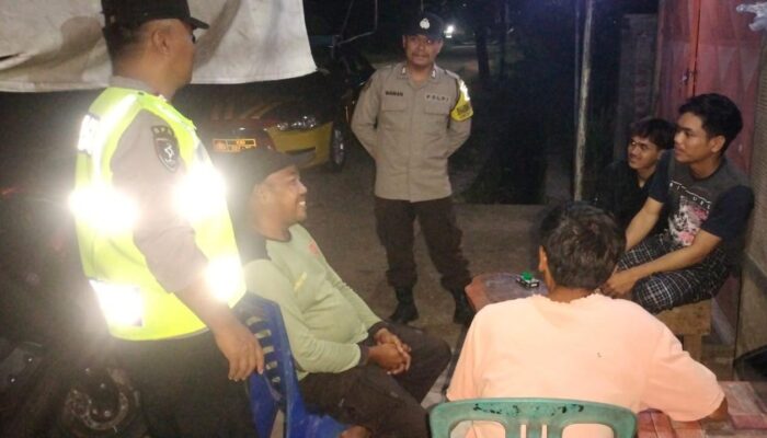 Polsek Jereweh Laksanakan Patroli Dialogis Mantap di Desa Dasan Anyar