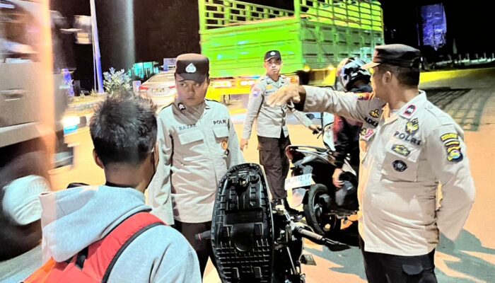 Polsek Poto Tano Gelar KRYD di Jalan Lintas Poto Tano, Ciptakan Situasi Kamtibmas Kondusif