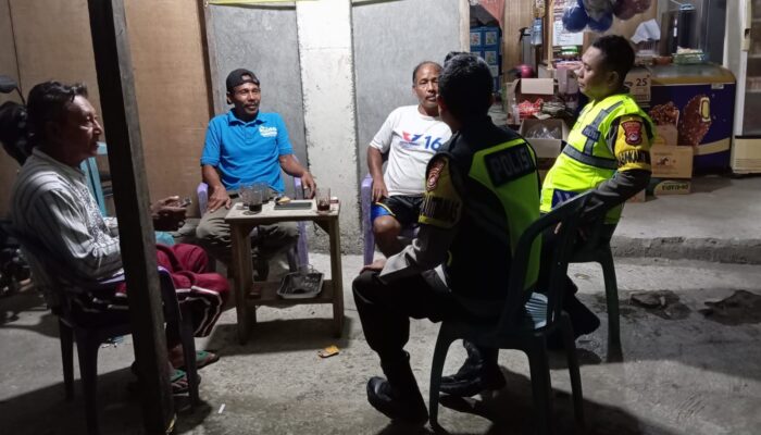 Polsek Taliwang Laksanakan Patroli Dialogis, Ajak Warga Jaga Kamtibmas