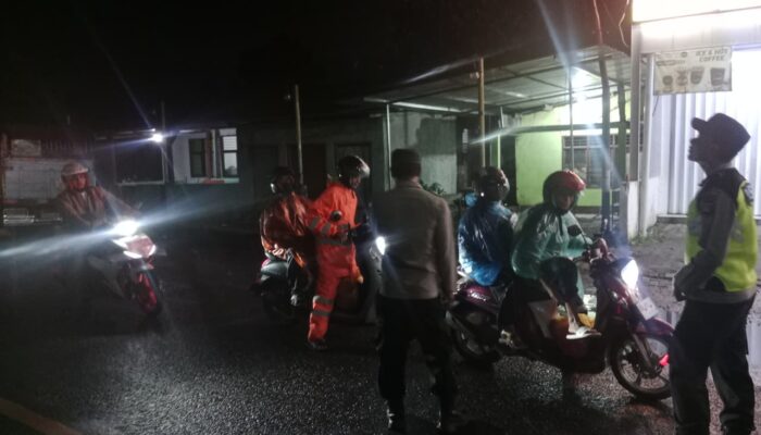 Polsek Jereweh Gelar KRYD, Antisipasi Kejahatan 3C dan Gangguan Kamtibmas