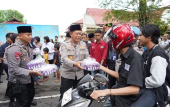 Bagi Takjil hingga Tausiyah, Kapolda NTB Pererat Silaturahmi dengan Insan Pers
