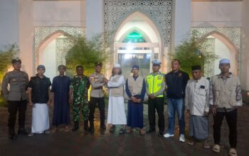 Patroli dan Pengamanan Sholat Tarawih Ramadhan 1447 H, Polres Bima Kota Pastikan Ibadah Berjalan Aman dan Lancar