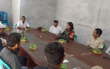 Silaturahmi Babinsa dan Linmas Jaga Kondusifitas Wilayah