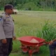 Momen Hangat Polisi dan Petani di Giri Tembesi: Sinergi Kuat Wujudkan Kemandirian Pangan dari Desa
