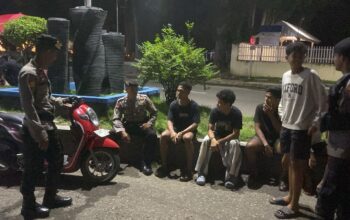 Personel Sat Samapta Polres Bima Kota Patroli Dialogis, Antisipasi Tawuran dan Perang Petasan