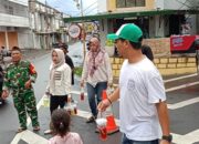 Sinergi Babinsa, Karang Taruna, dan PKK Berbagi