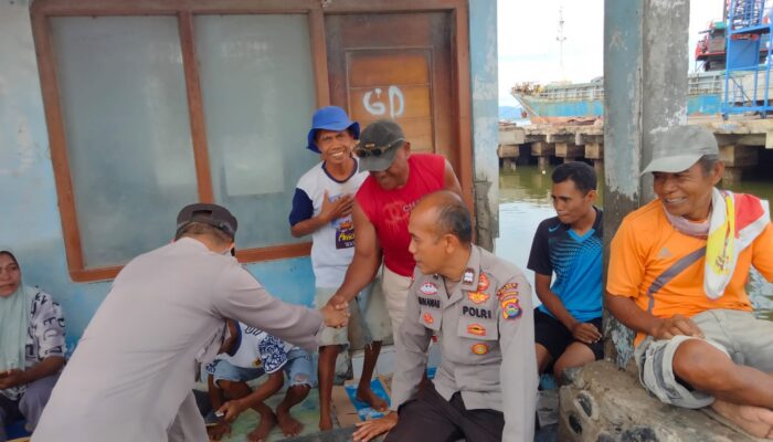 Sat Binmas Polres Bima Kota Laksanakan Himbauan Kamtibmas kepada Masyarakat di Pelabuhan Laut Bima