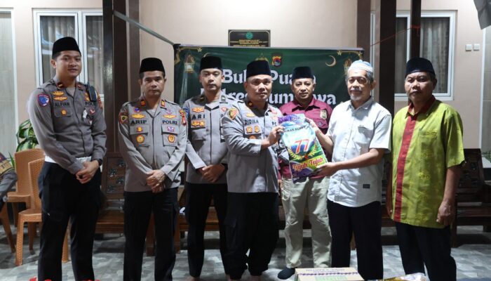 Wujud Kepedulian Polri, Polres Sumbawa Salurkan Sembako dan Santunan di Panti Asuhan Muhammadiyah
