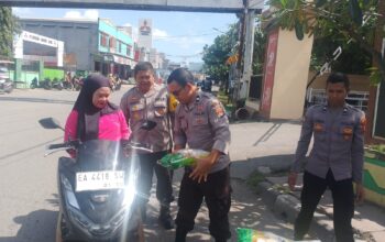 Polsek Rasanae Barat Gelar Pasar Murah, Dukung Gerakan Pangan Murah Polri Serentak