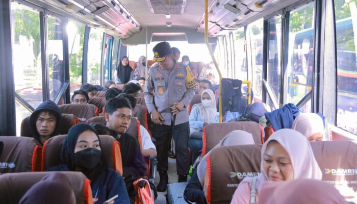 Kapolda NTB Hadiri Pelepasan Mudik Gratis Pemprov NTB