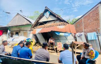 Respon Cepat Polsek Rasanae Barat, Bantu Warga Paruga yang Viral di Media Sosial