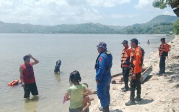 Demi Kenyamanan Masyarakat Yang Menikmati Liburan, Satpolairud Polres Bima Kabupaten di Sebar ditiga Lokasi Wisata
